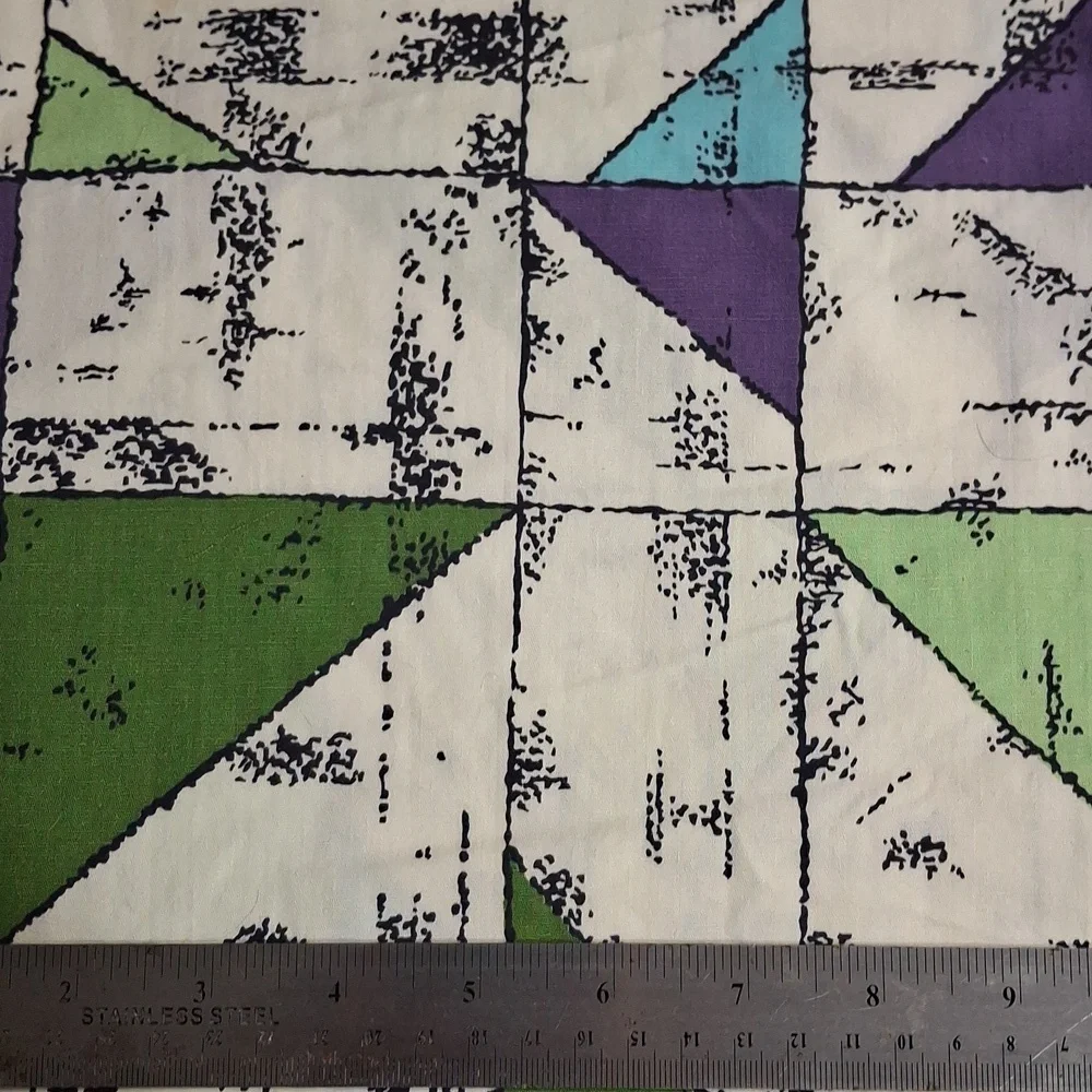 FABRIC #1150 - Cotton Geometric Patchwork Plaid Triangle Print 32 x 36